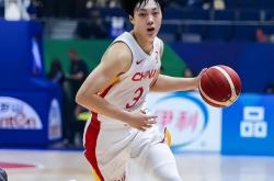 老鹰锋线双枪杨/卢比奥联手猛攻-河南男篮逆转胜利，实力获得认可