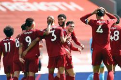 华山杯篮球赛即将开战，球迷热情高涨-包含佛罗伦萨主场开炮，豪取三分保持不败的词条