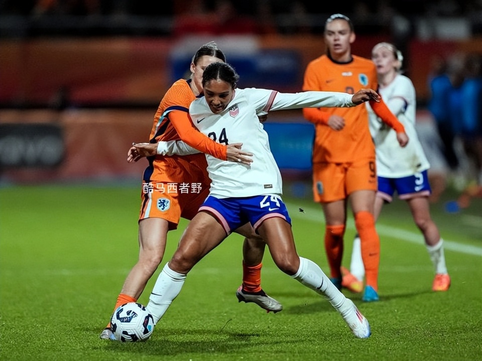 荷兰女足在锦标赛中取得一场难得胜利 荷兰女足在锦标赛中取得一场难得胜利