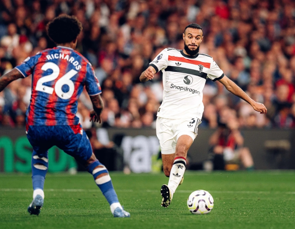 曼联客场不敌水晶宫,客场失利 曼联客场不敌水晶宫,客场失利